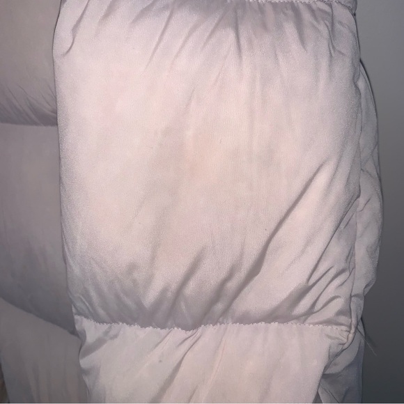 Aritzia The Group By Babaton Park City Puffer M - Picture 10 of 11